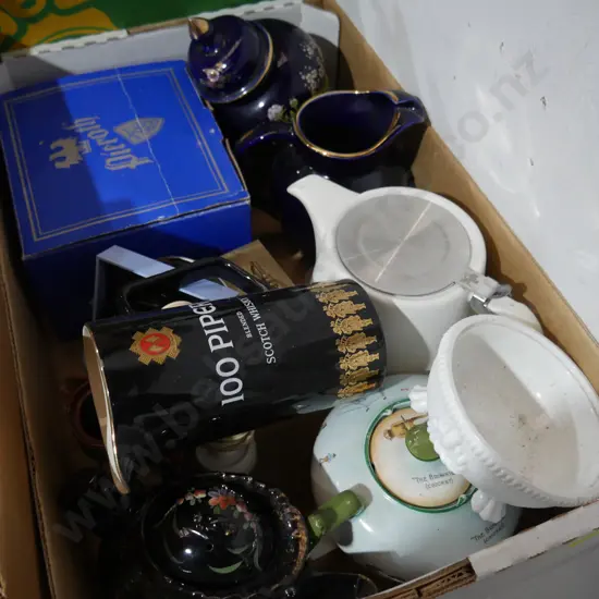 Whisky jugs, sundries etc