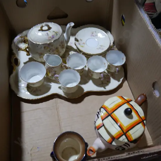 Wade novelty teapot, china etc