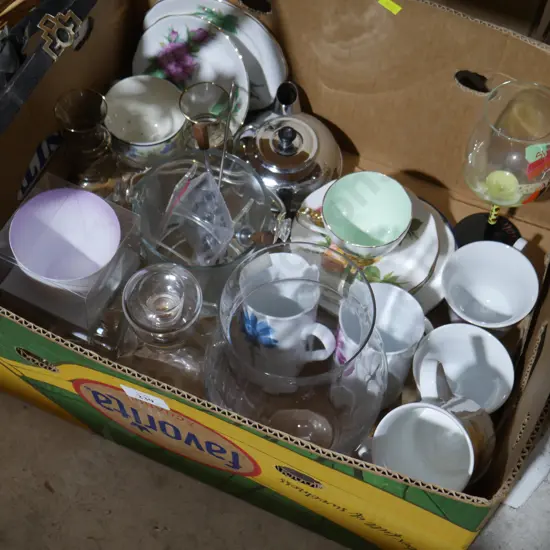 Box of sundries