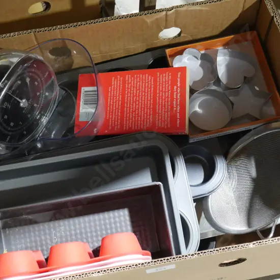 Baking trays, scale etc