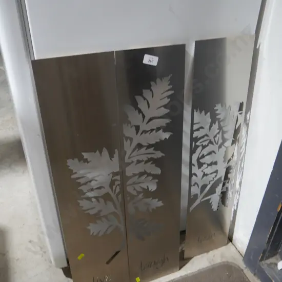 Metal live, laugh, love wall decor