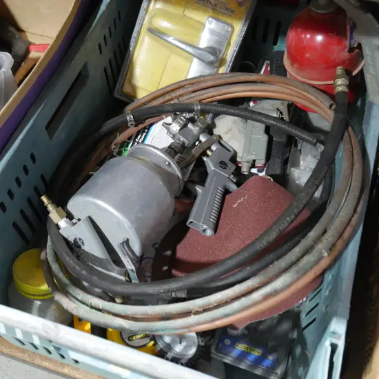 Spray gun, oil can and other sundries