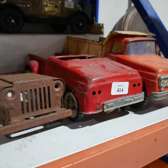 Tin trucks tonka