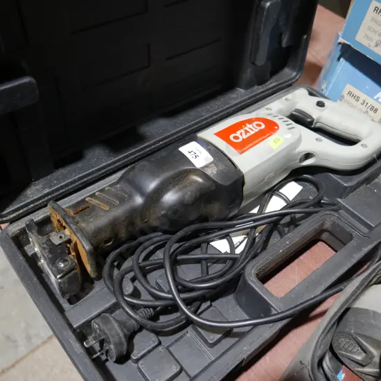 Ozito reciprocating saw
