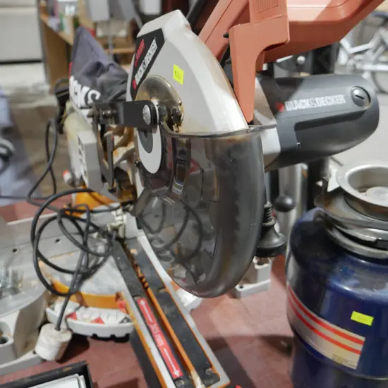 B&D sliding compound mitre saw & stand