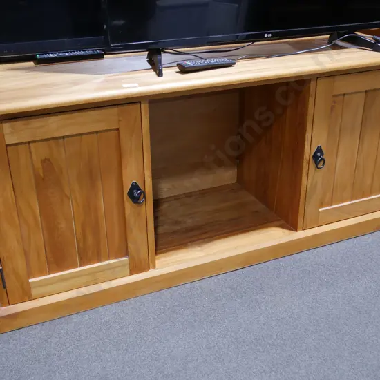 Entertainment unit