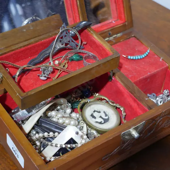Jewellery box & contents