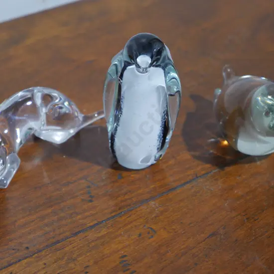 3 glass animal figures