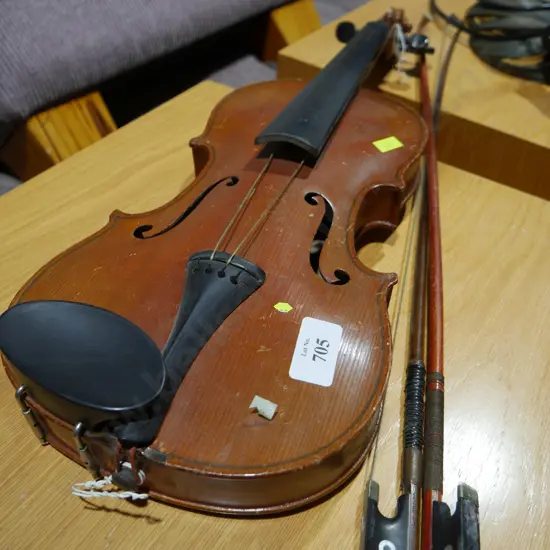 Violin and 2 bows