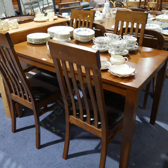 Dining table and 4 chairs
