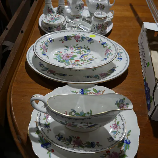 Aynsley Pembroke tableware,