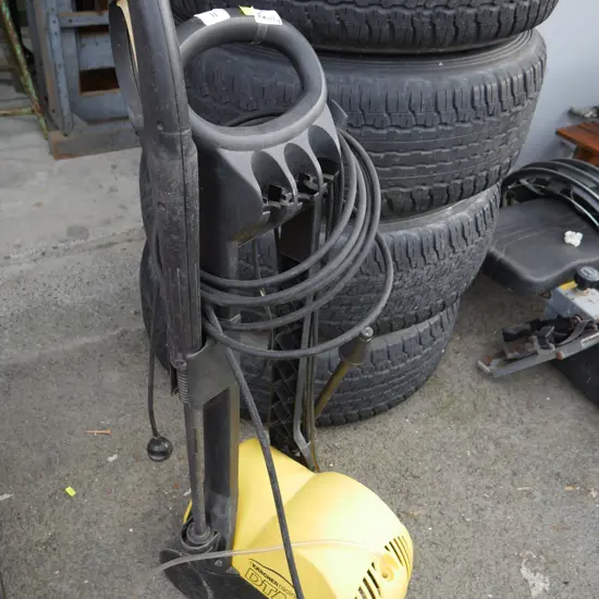 Pressure washer