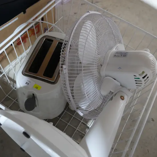 Toaster, table fan