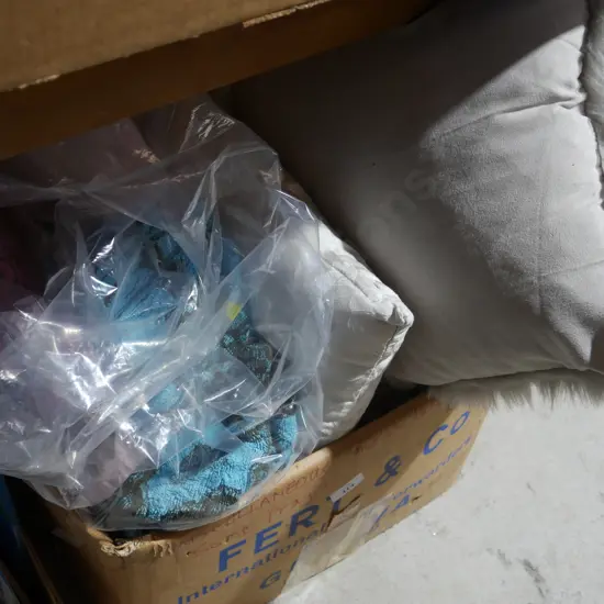 Cushions, towels etc