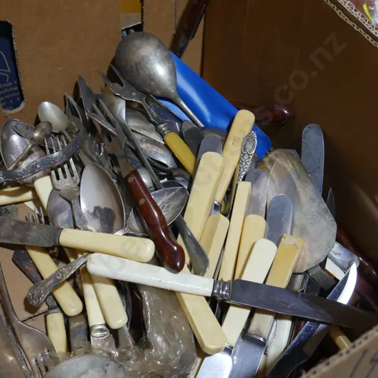 Box of cutlery