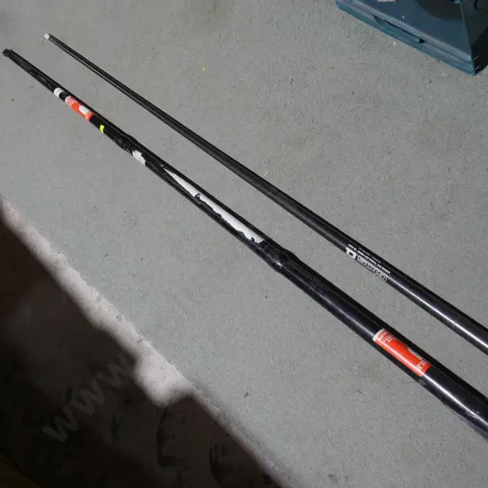 Pool cue