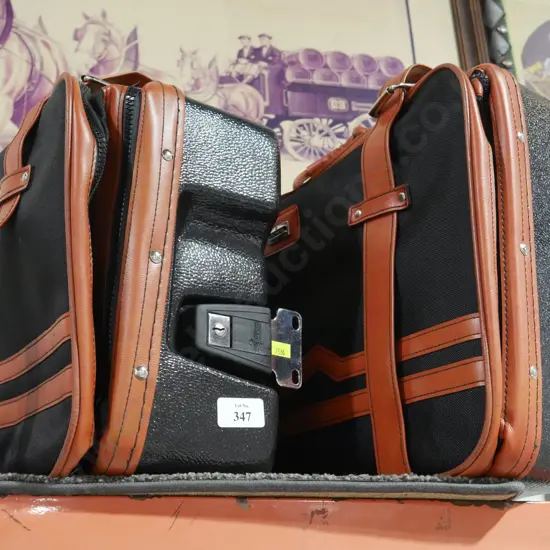 Motor cycle saddle bags