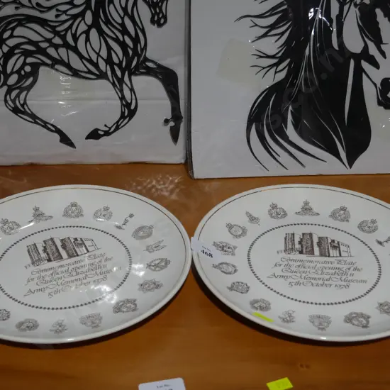 2 crown Lynn Queen plates