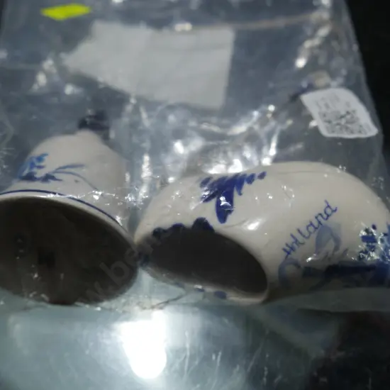 Blue n white bell spoon shoe