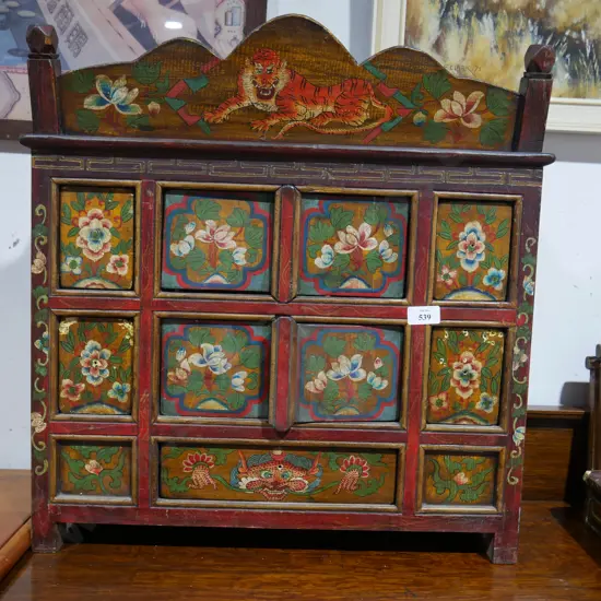 Oriental style mini drawers
