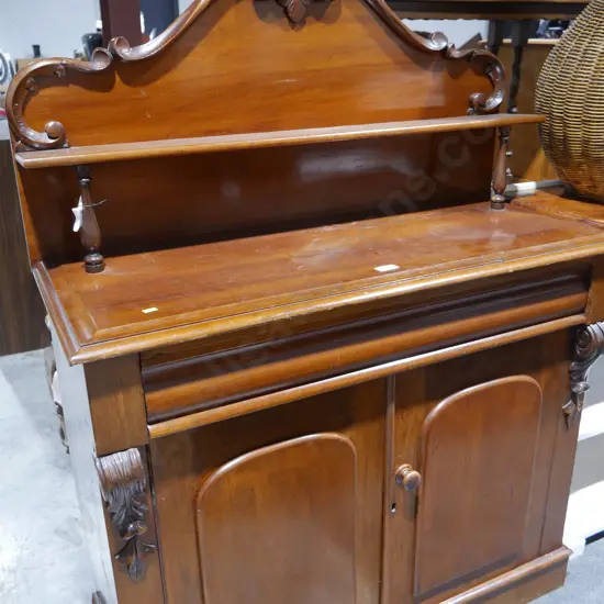 Chiffonier side board