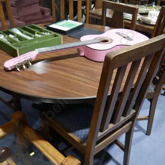 Dining table and 4 chairs