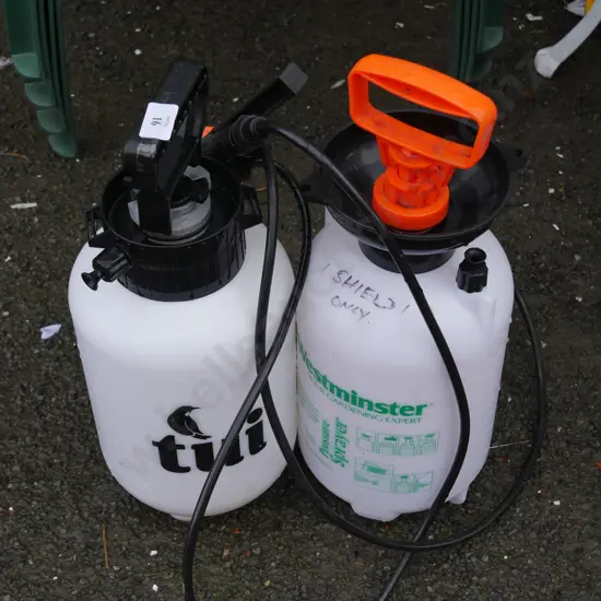 2 sprayers