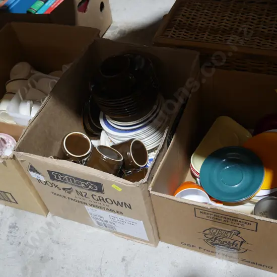 Crown Lynn etc, 3 boxes