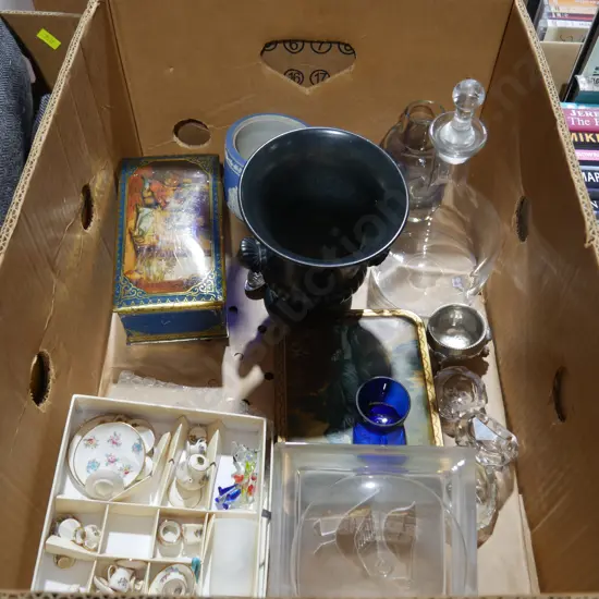 Decanter , ornaments