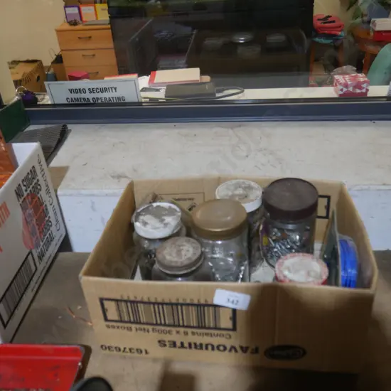 Rivets , screws , nails