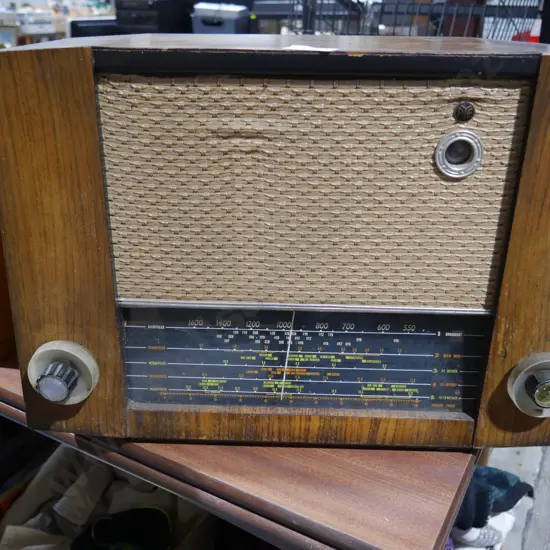 Pye valve radio