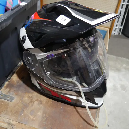 Motorcycle helmet