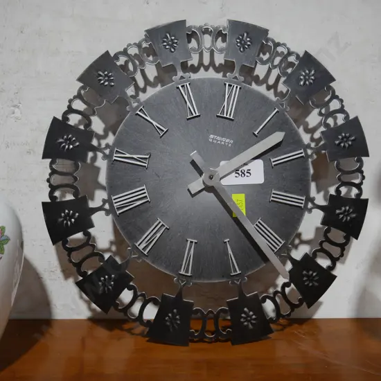 Wall clock