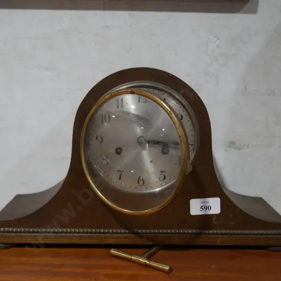 Mantel clock