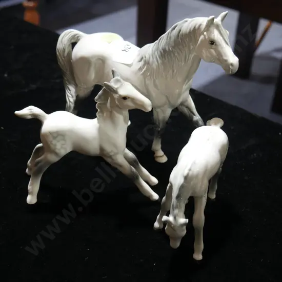 3 Beswick horses