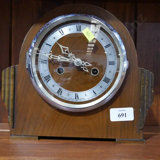 Mantle clock