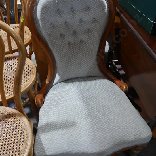 Ladies chair