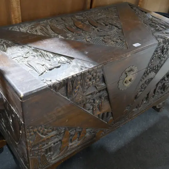 Camphor chest