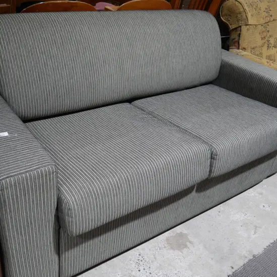 Divan couch