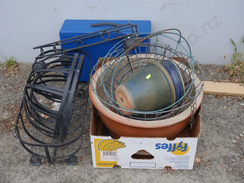 Plant pots, hanging planters Image 1++