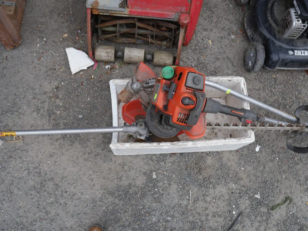 Husqvarna trimmer and accessories Image 1++