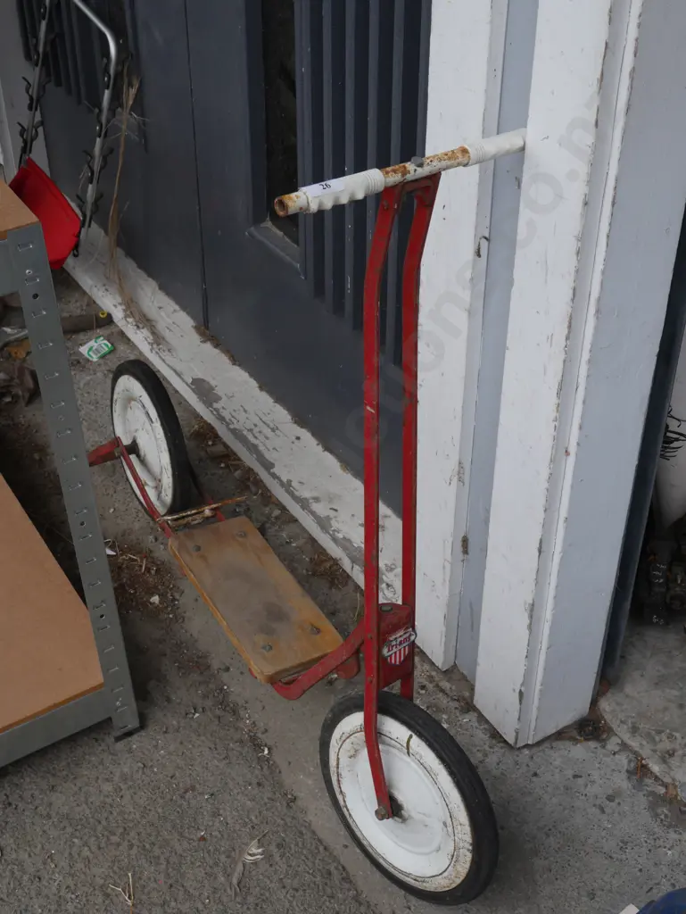 Vintage scooter Image 1++