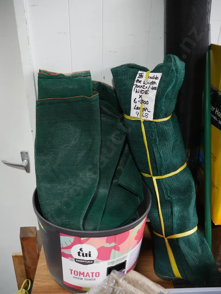 Shade cloths Image 1++