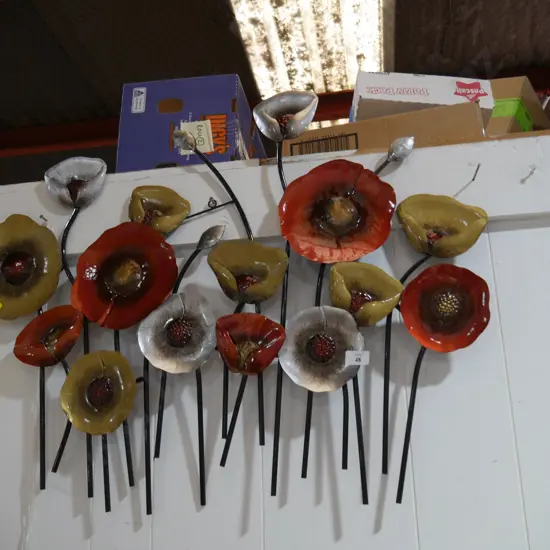 Metal flower wall decor