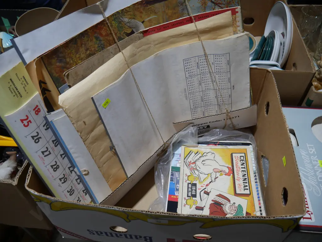 Vintage calendars etc Image 1++