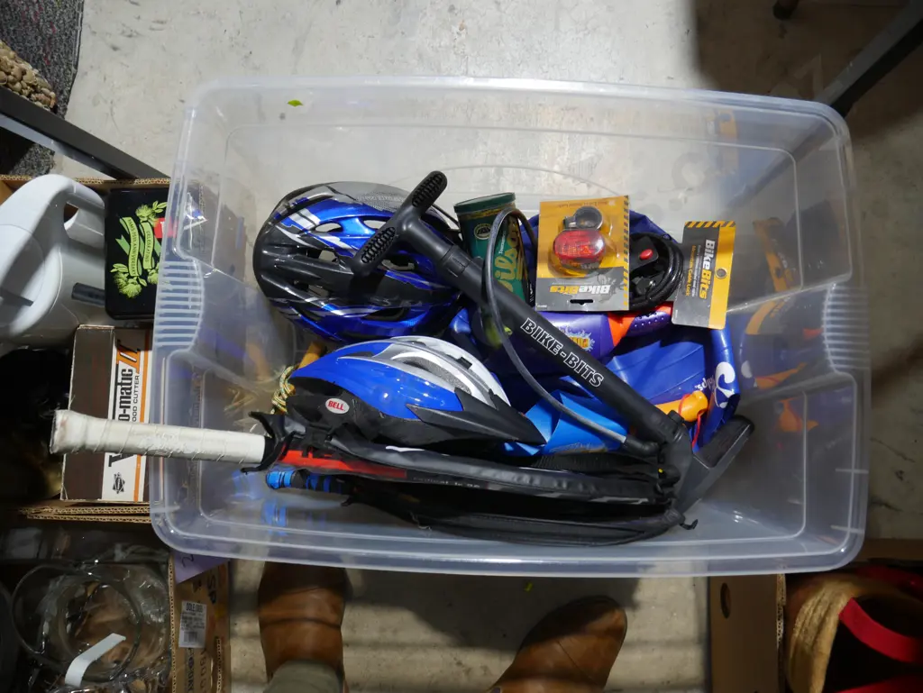 Assorted cycling equipment etc Image 1++