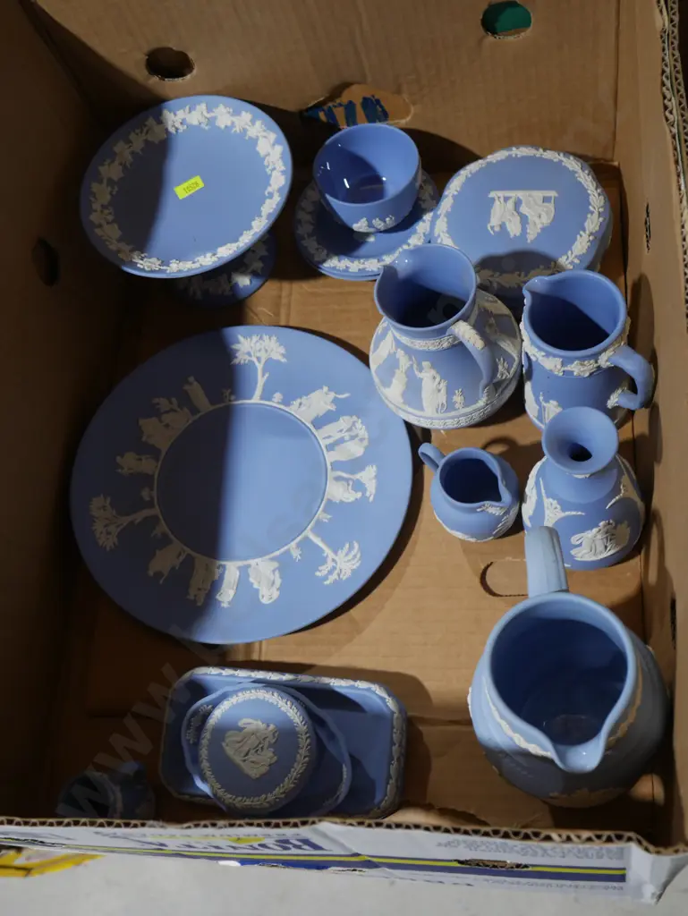 Assorted Wedgwood china etc Image 1++