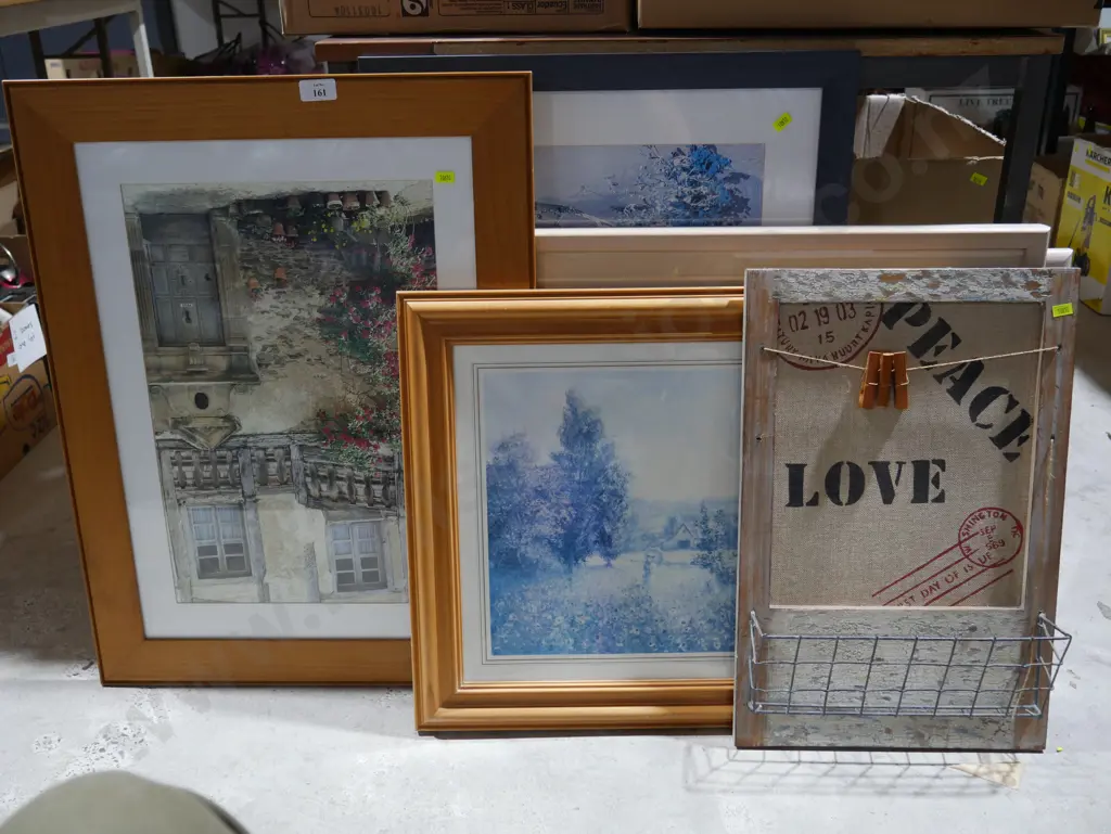 Assorted art Image 1++