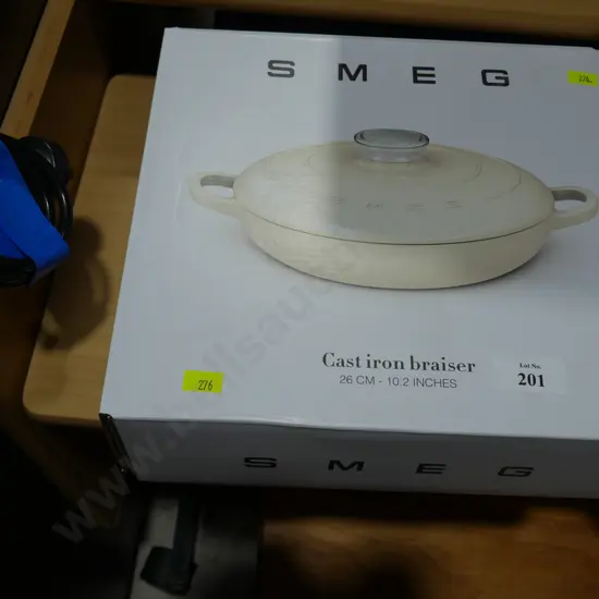 Smeg cast iron brasier