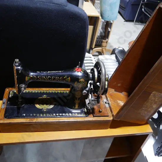 Hand crank Singer sewing machine